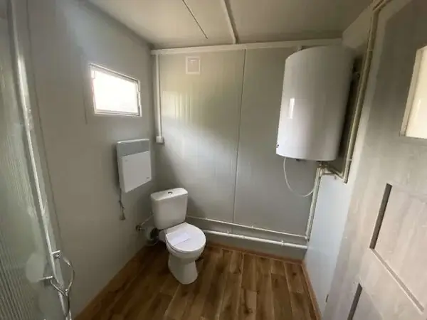 6 × 2,40 m Container mit Küche, WC und Dusche – Bild 2