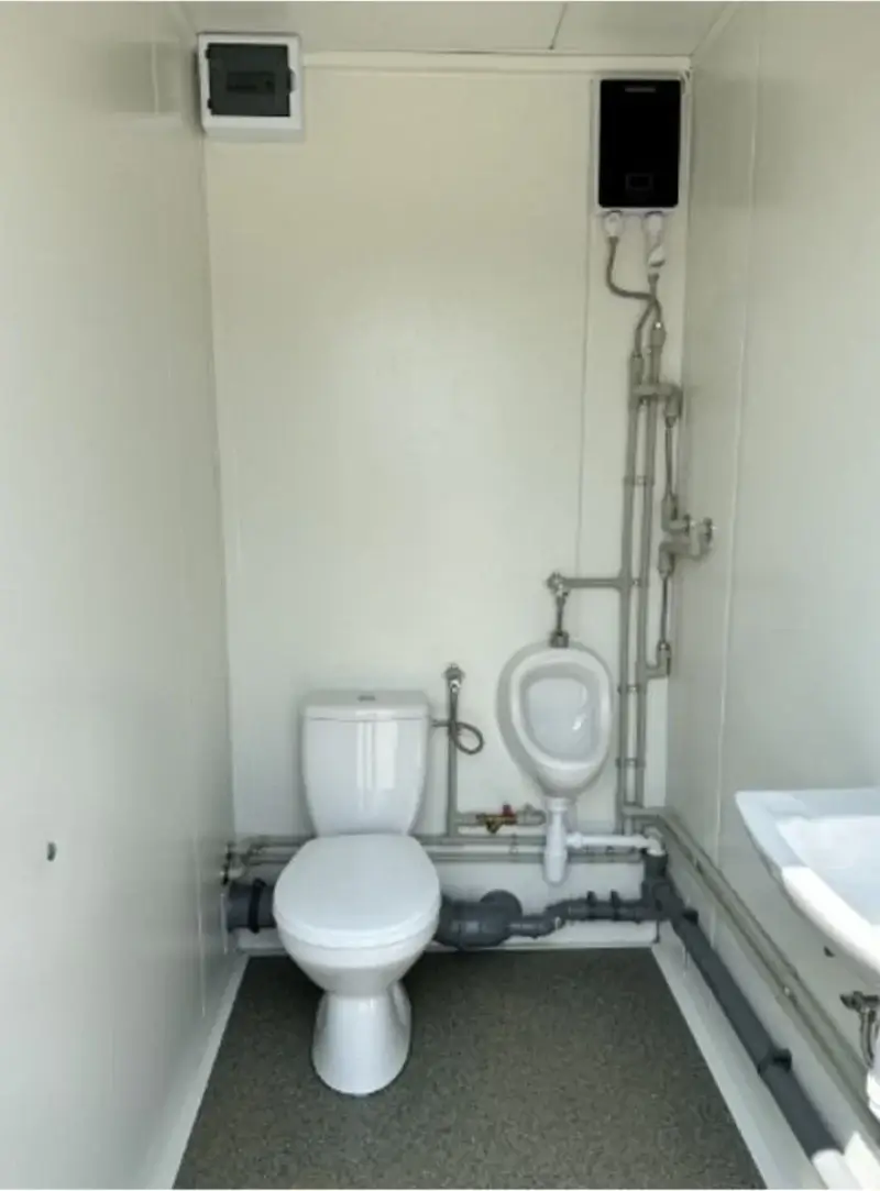 40-Fuß-Sanitärcontainer mit Dusche und Boiler – Bild 2