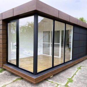 40-Fuß-Wohnmodul in Mattschwarz, 7 × 3 m